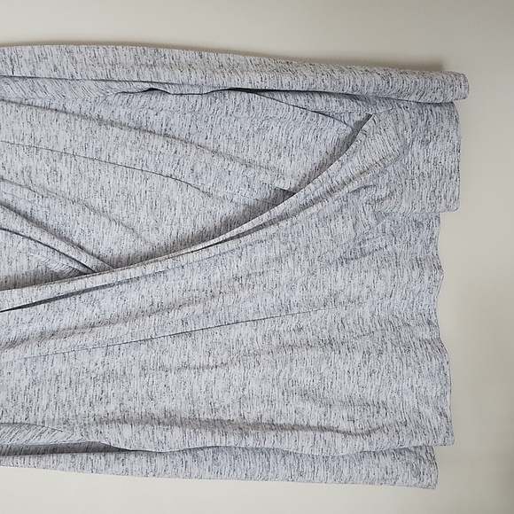 Soma Draped Twist Long Sleeve Top, neutral gray, stretch, women's size large - Picture 3 of 8